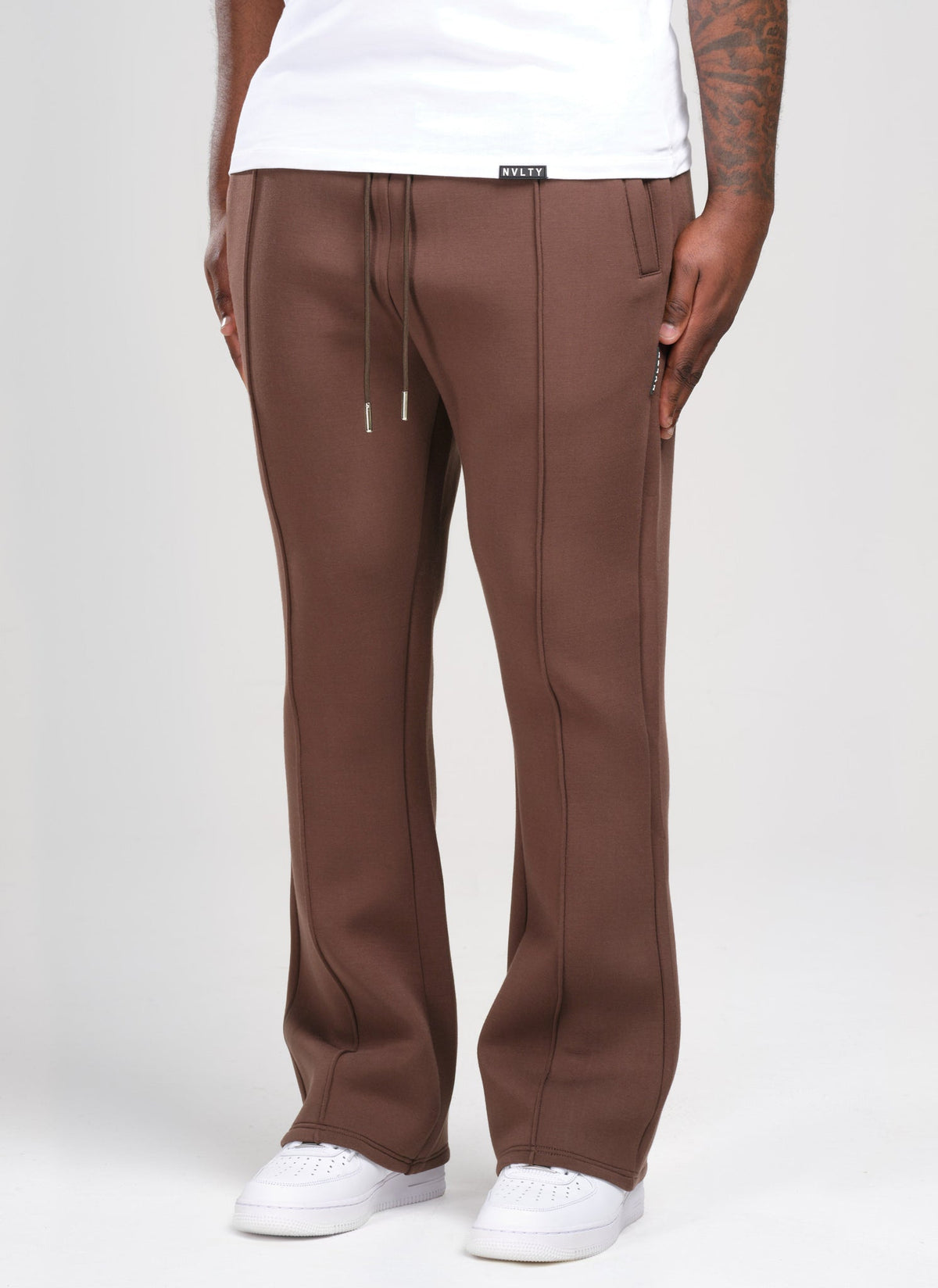 Pantalon de jogging Scuba structuré à plis évasés - Marron