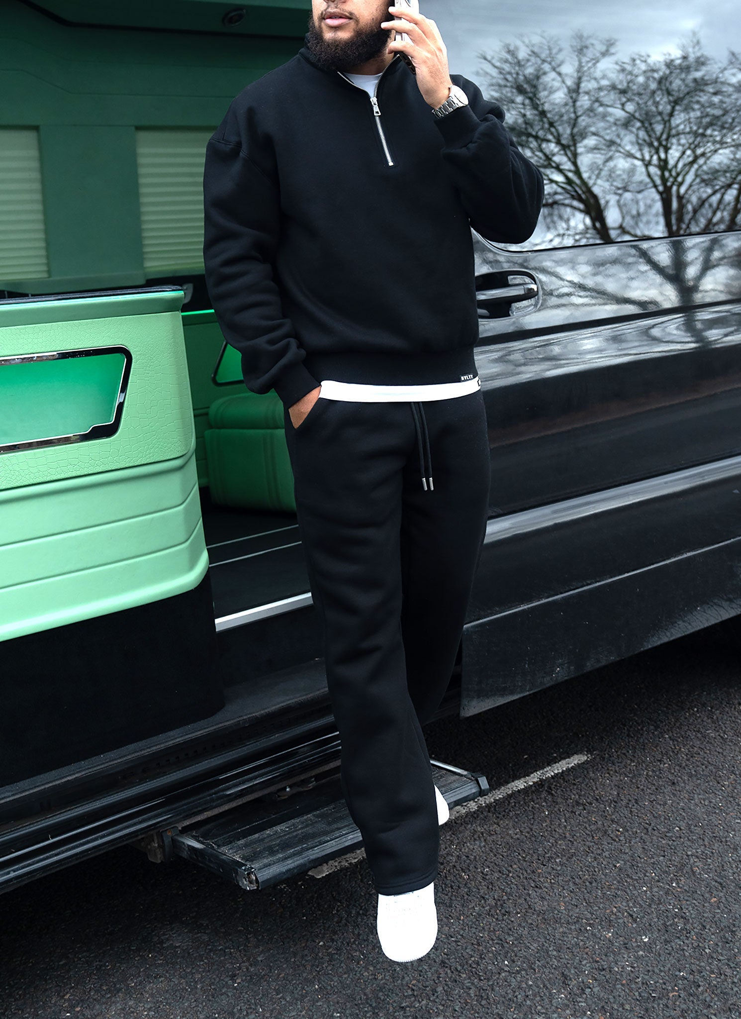 Heavyweight Luxe Quarter Zip - Black