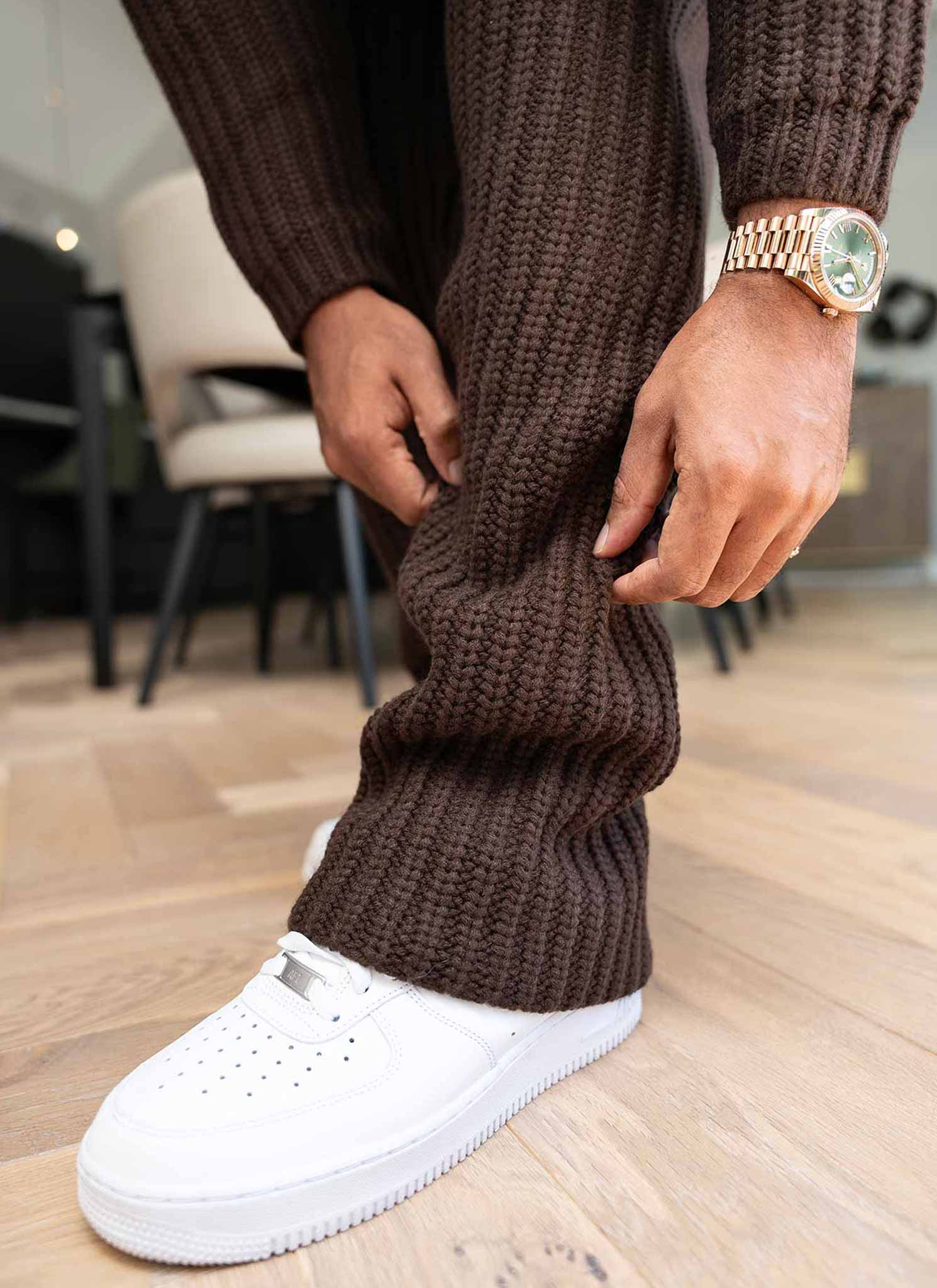 Heavyweight Knitted Joggers - Brown
