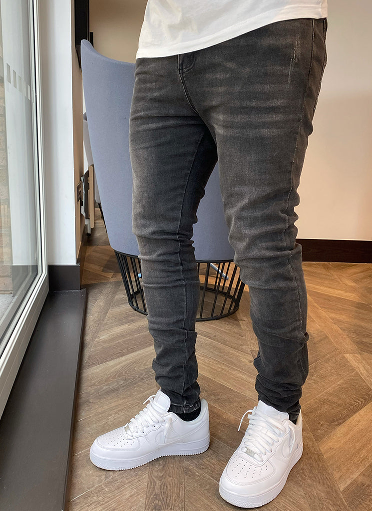 Essential Jeans - Grau