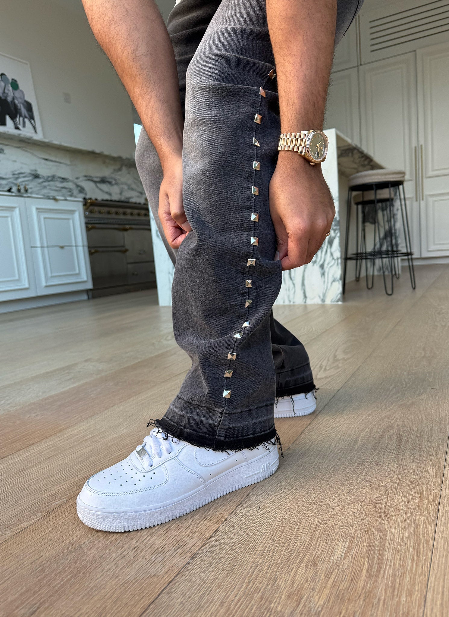 Vintage Pyramid Studded Jeans - Black