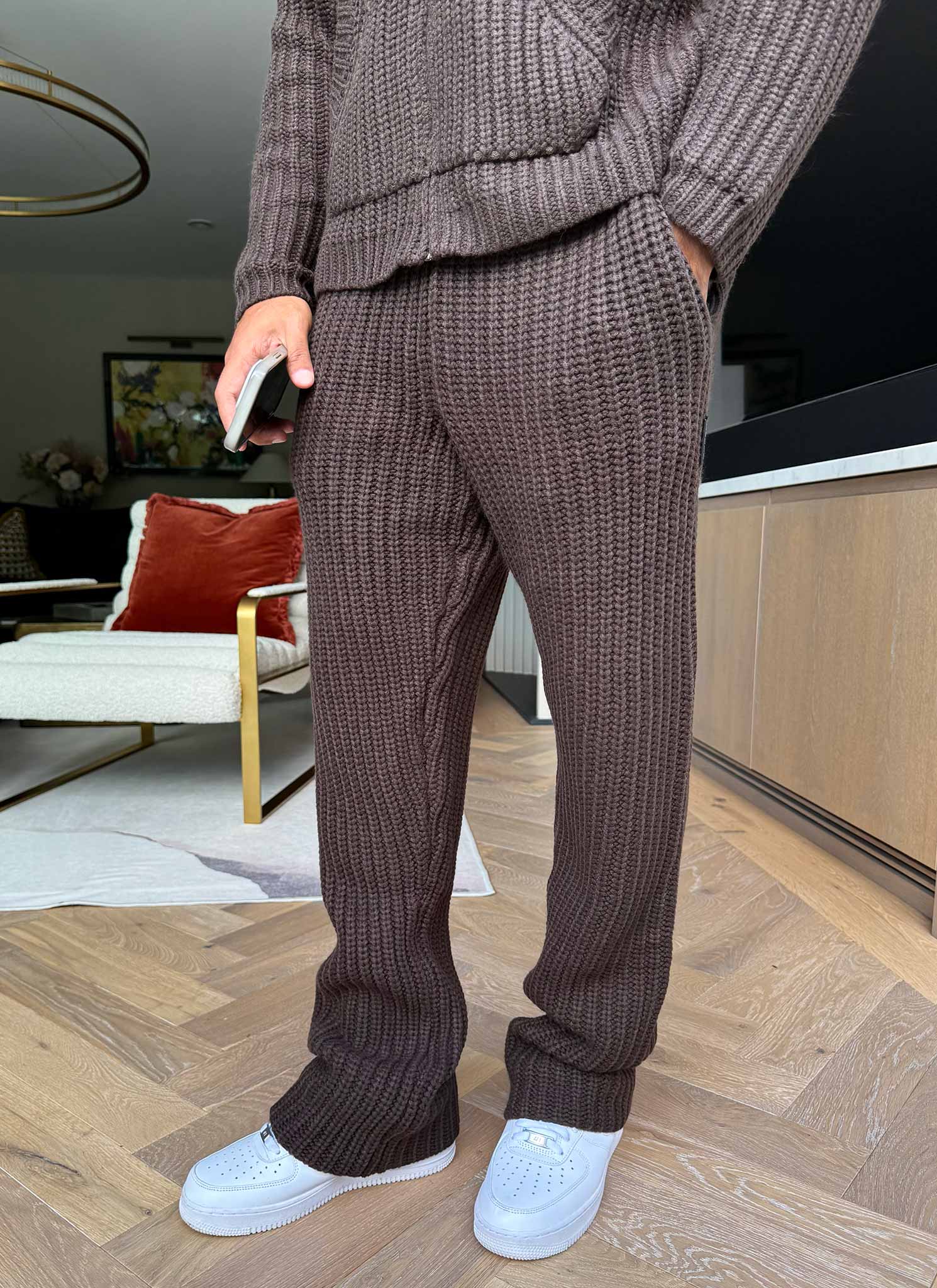 Heavyweight Knitted Joggers - Brown