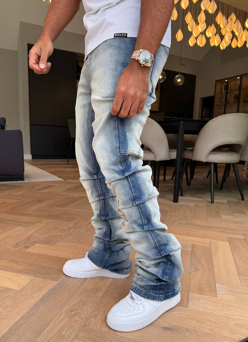 Vintage Flare Jeans mit Stickerei - Blau