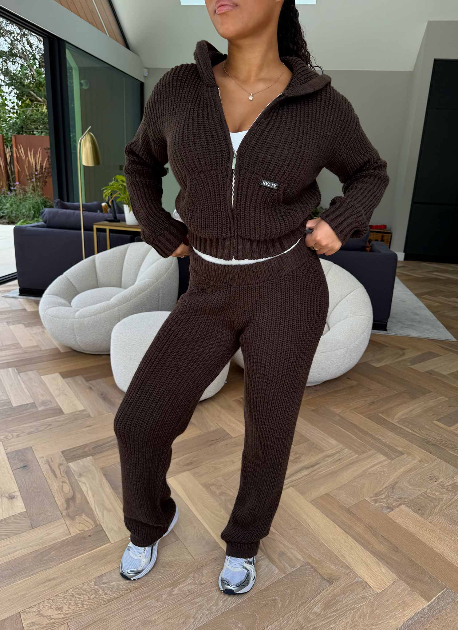 Heavyweight Knitted Joggers - Brown