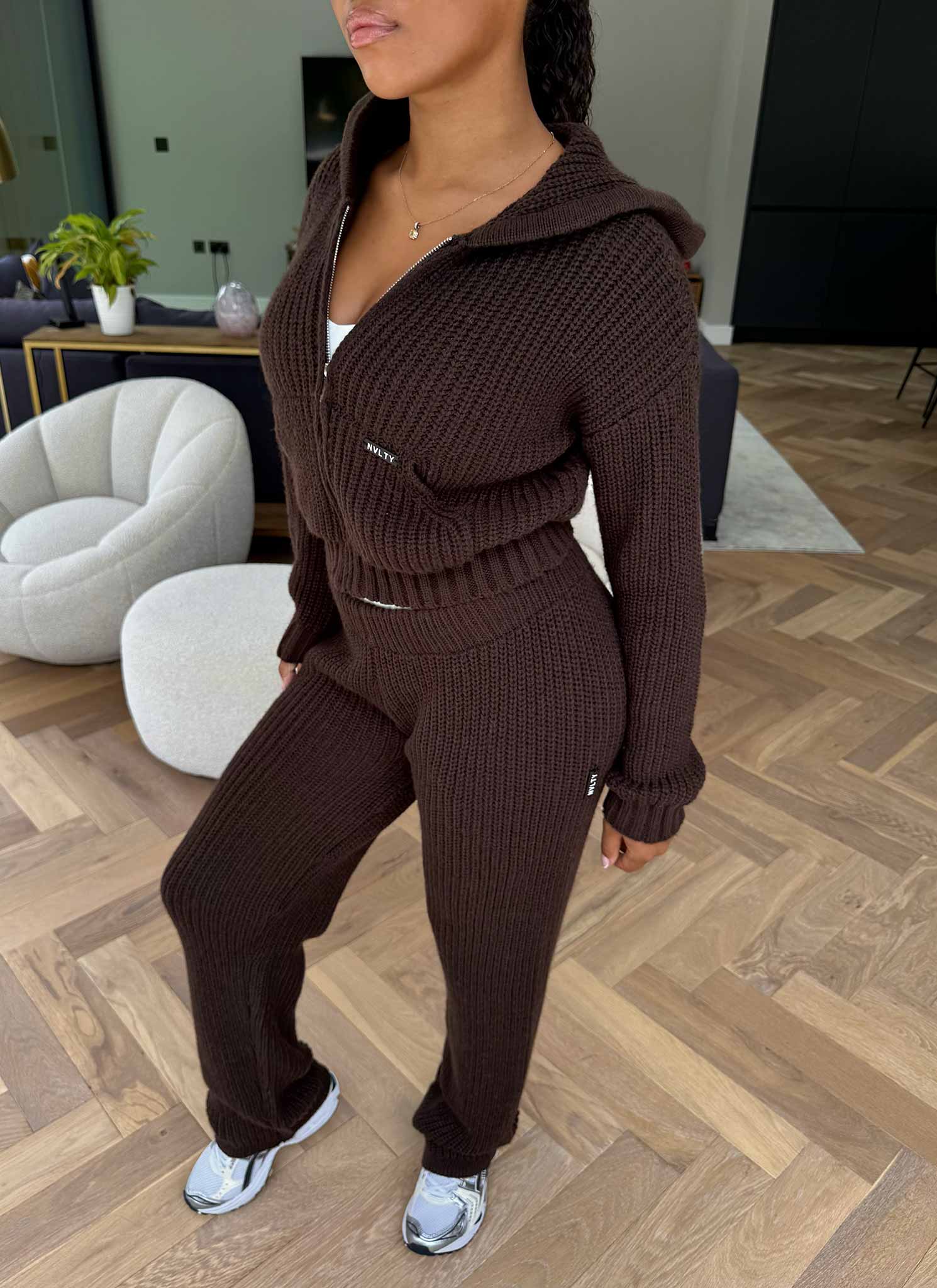 Heavyweight Knitted Joggers - Brown