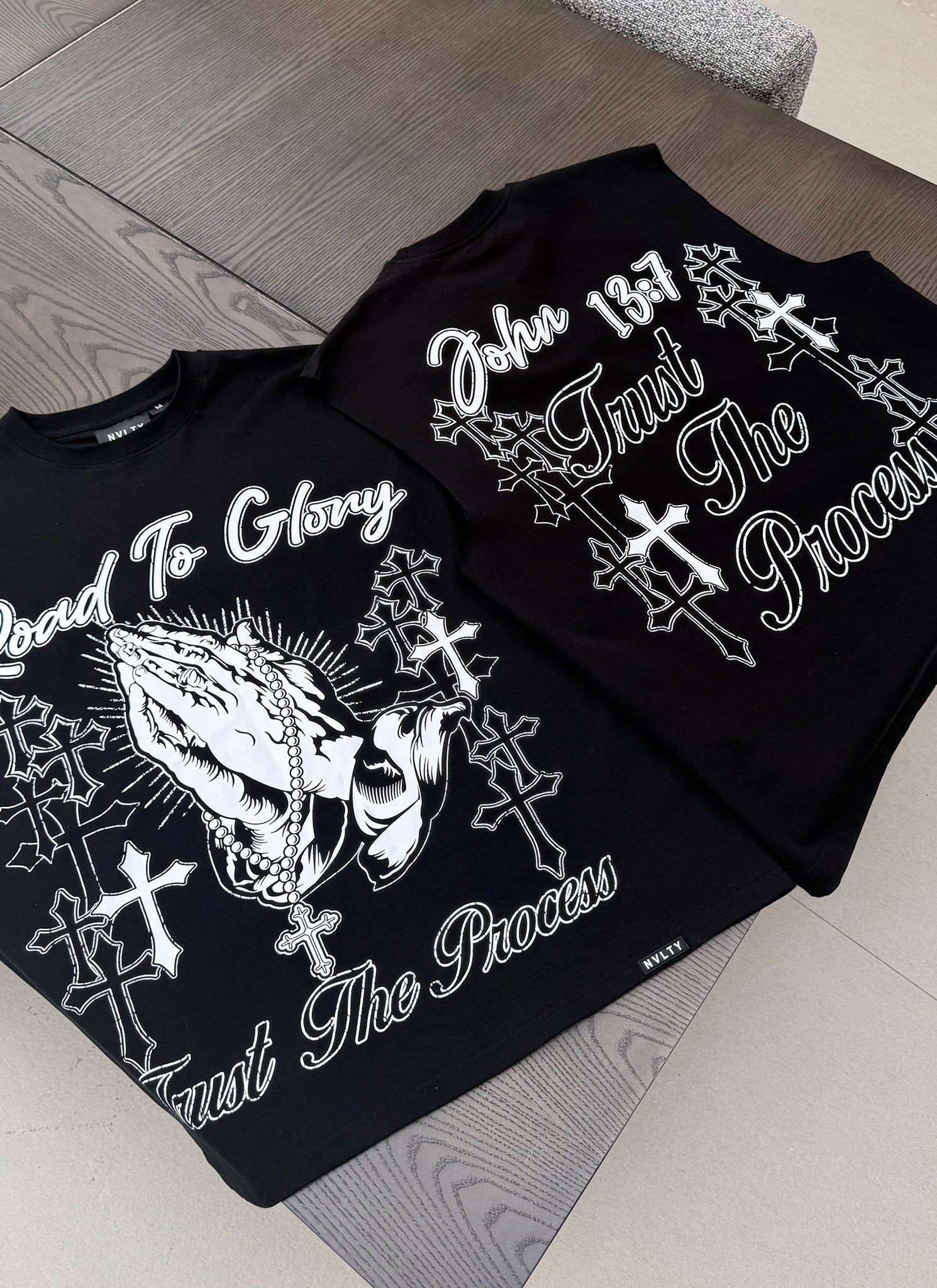 Road To Glory T-Shirt - Schwarz