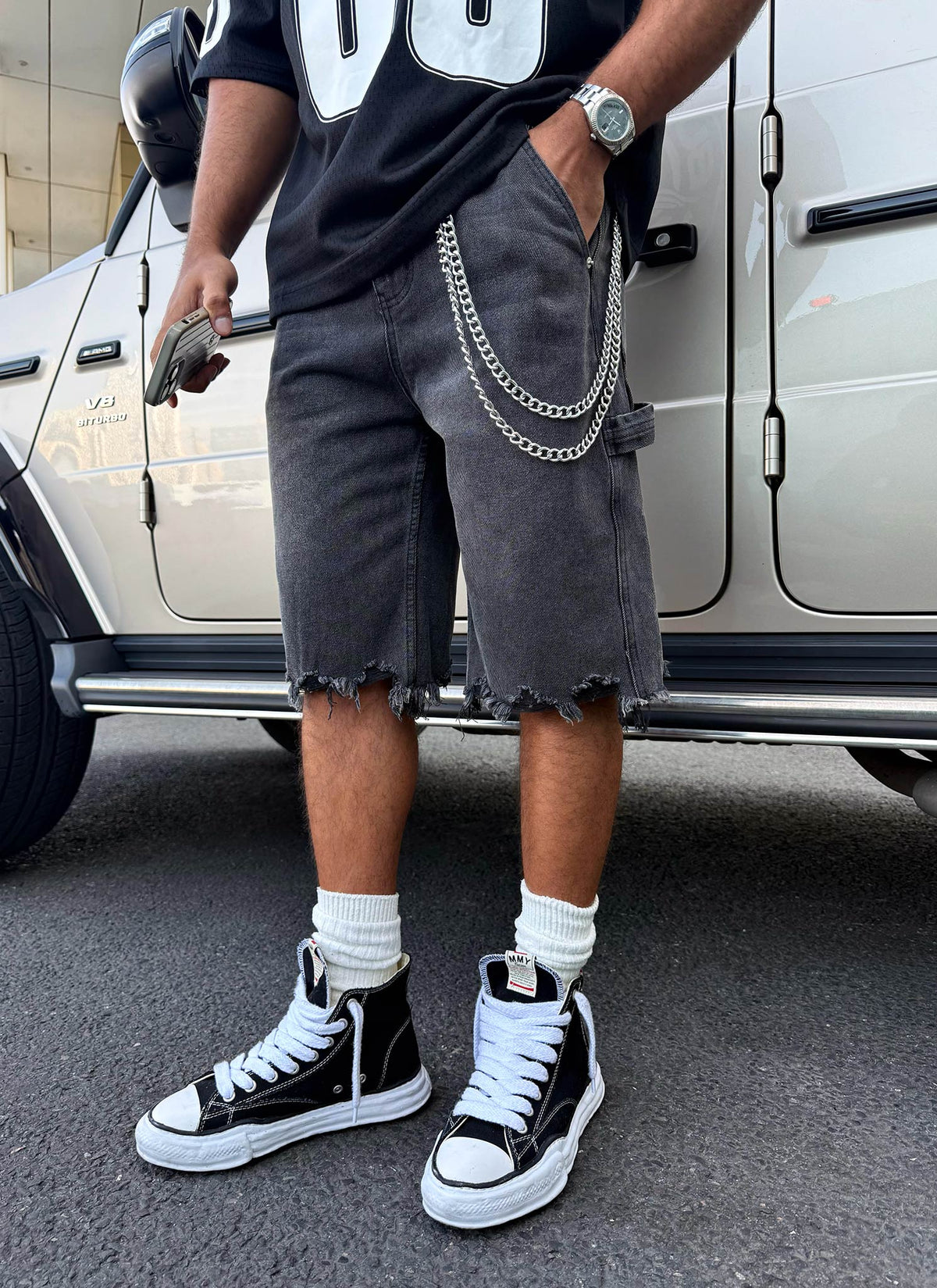 Vintage Raw Hem Denim Shorts - Black