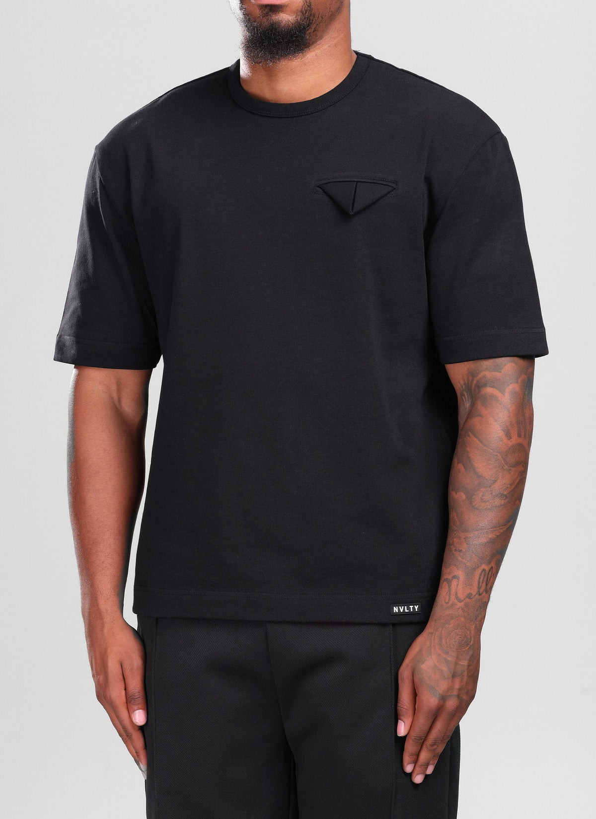 T-shirt à pochette - Noir