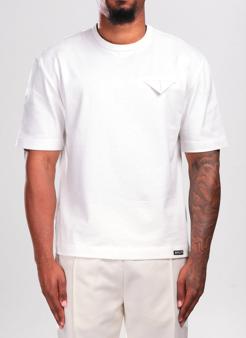 T-shirt à pochette blanche