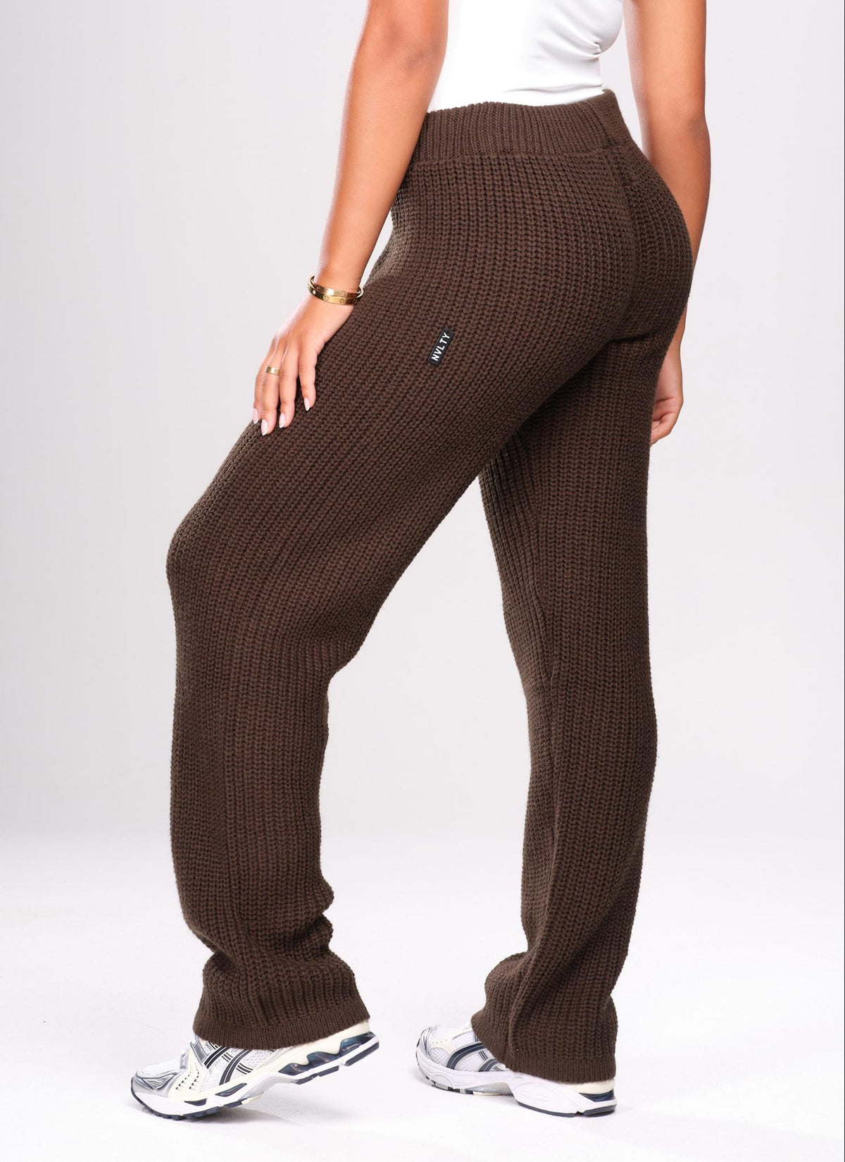 Heavyweight Knitted Joggers - Brown