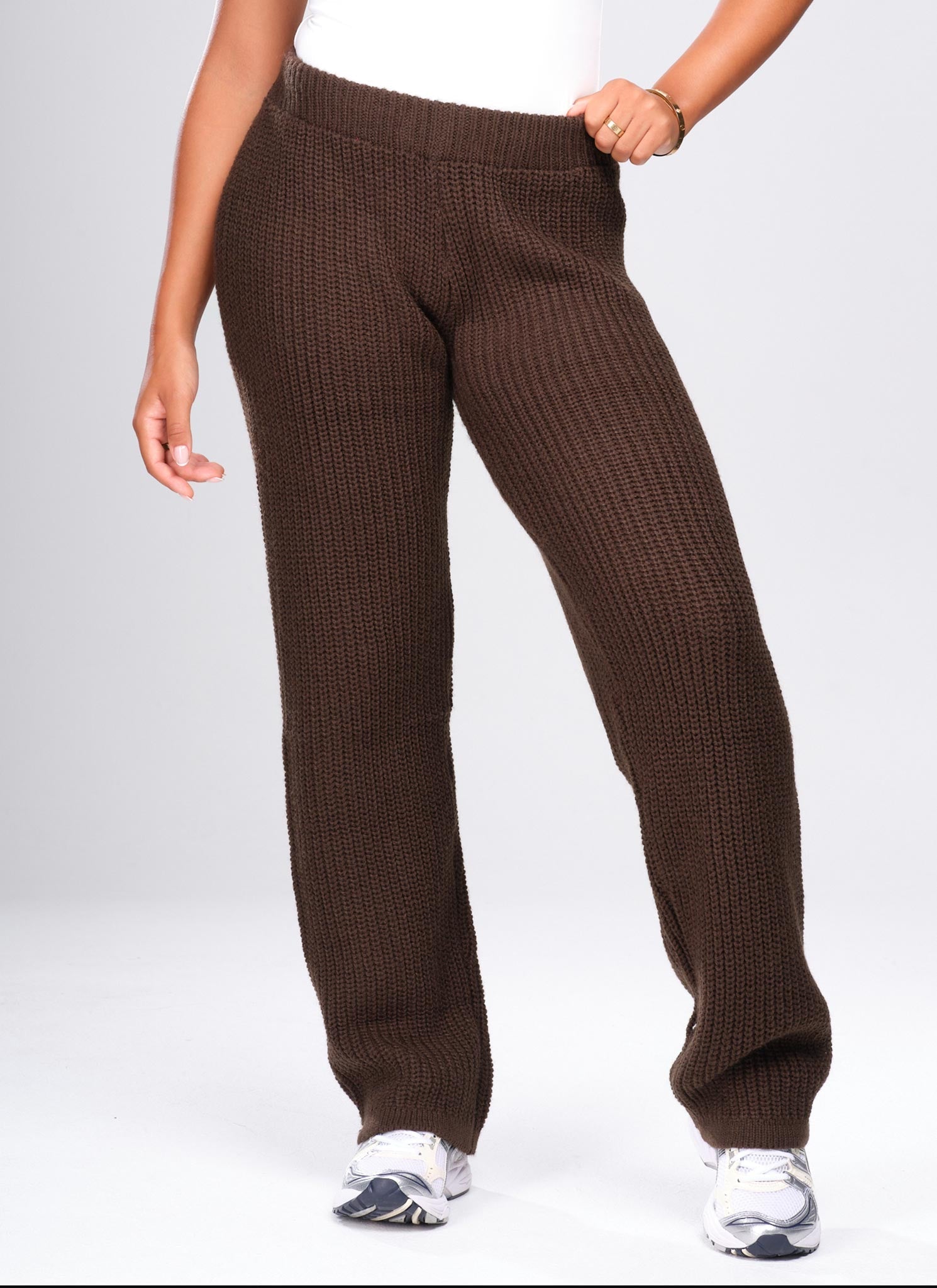 Heavyweight Knitted Joggers - Brown