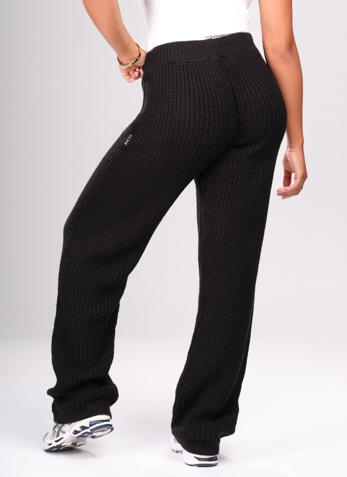 Heavyweight Knitted Joggers - Black